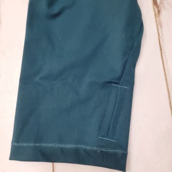 Victoria's secret on point crop green fitted jacket - Picture 7 of 8